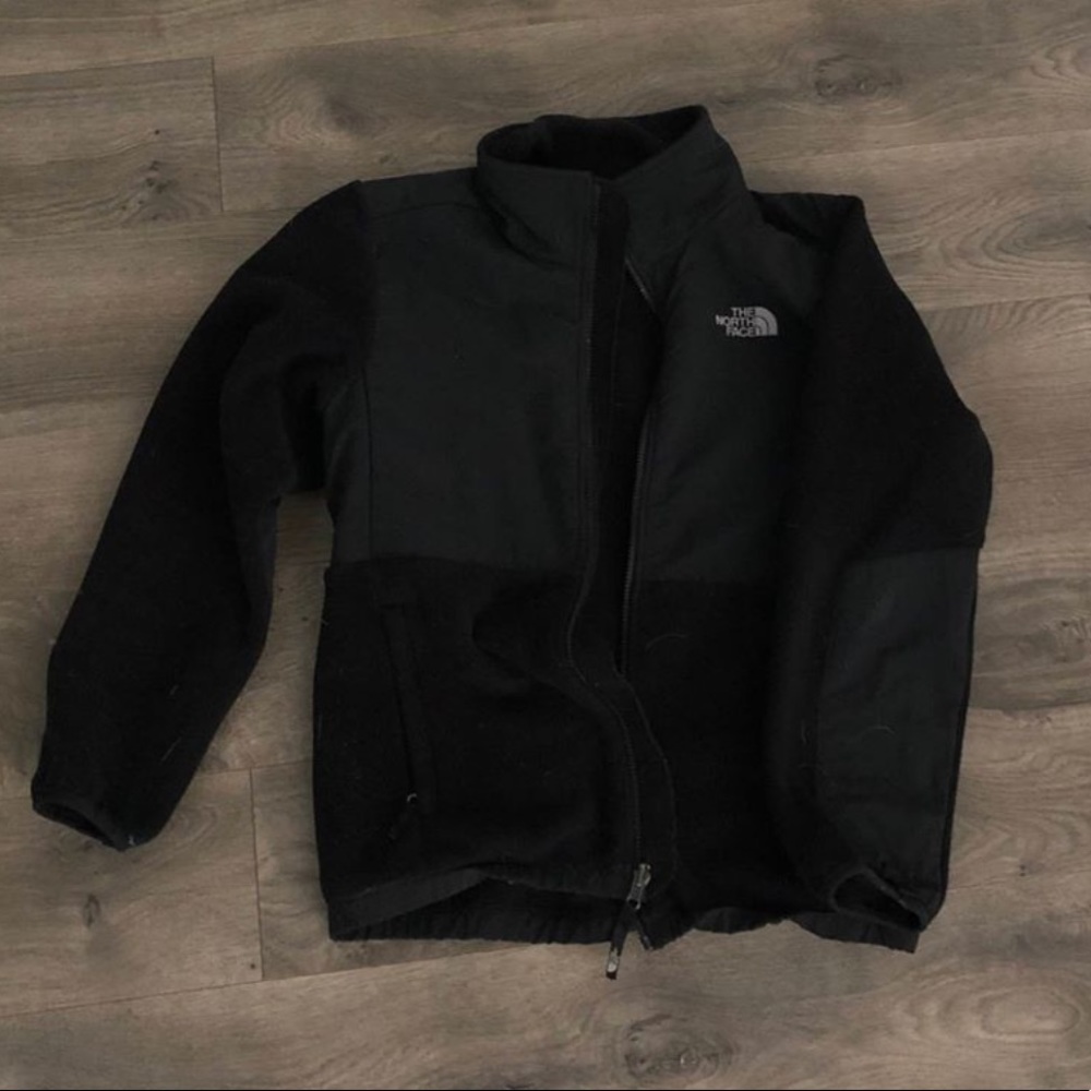 Girl’s XL north face (Women’s S)